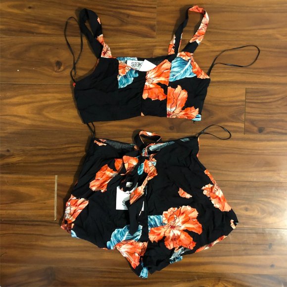 LF Two Piece Floral Set - Picture 1 of 2
